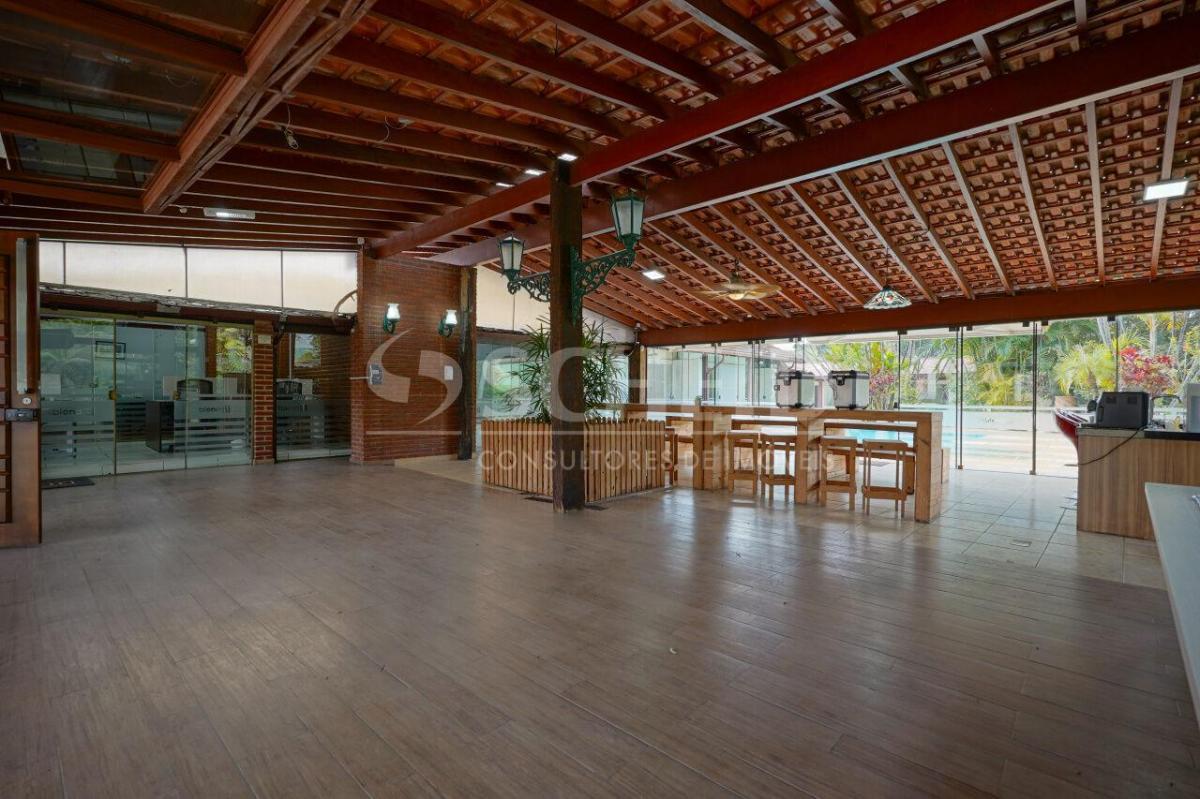Casa para locação no Brooklin Paulista. 1500 m² T, 800 AC. 4 quartos (3 suítes). 6 vagas
