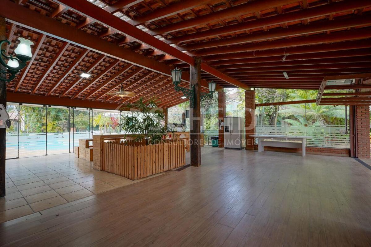 Casa para locação no Brooklin Paulista. 1500 m² T, 800 AC. 4 quartos (3 suítes). 6 vagas