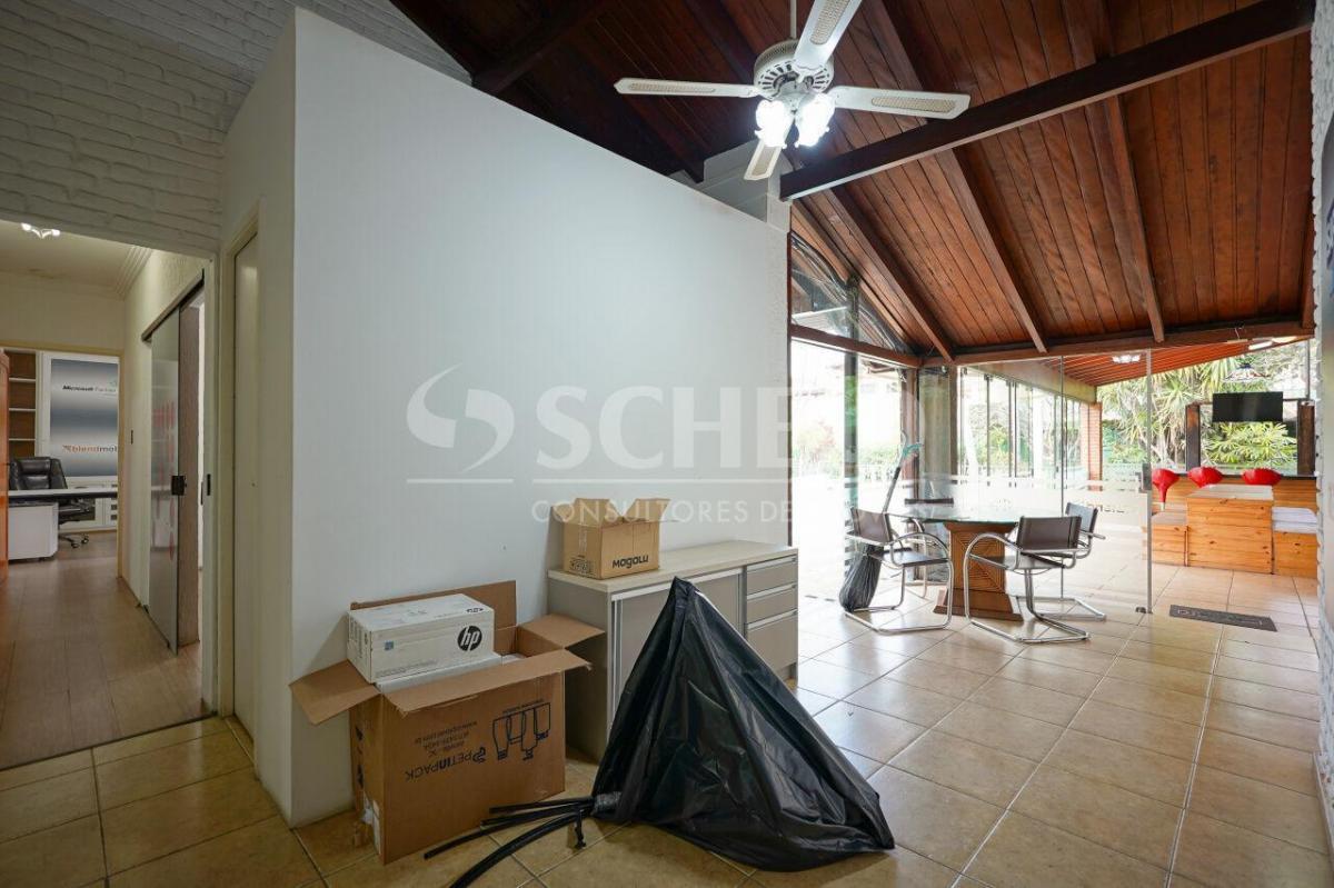 Casa para locação no Brooklin Paulista. 1500 m² T, 800 AC. 4 quartos (3 suítes). 6 vagas