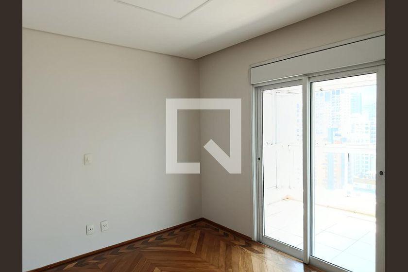 Apartamento à Venda – Jardim Paulista, 3 Quartos, 230 m² – São Paulo