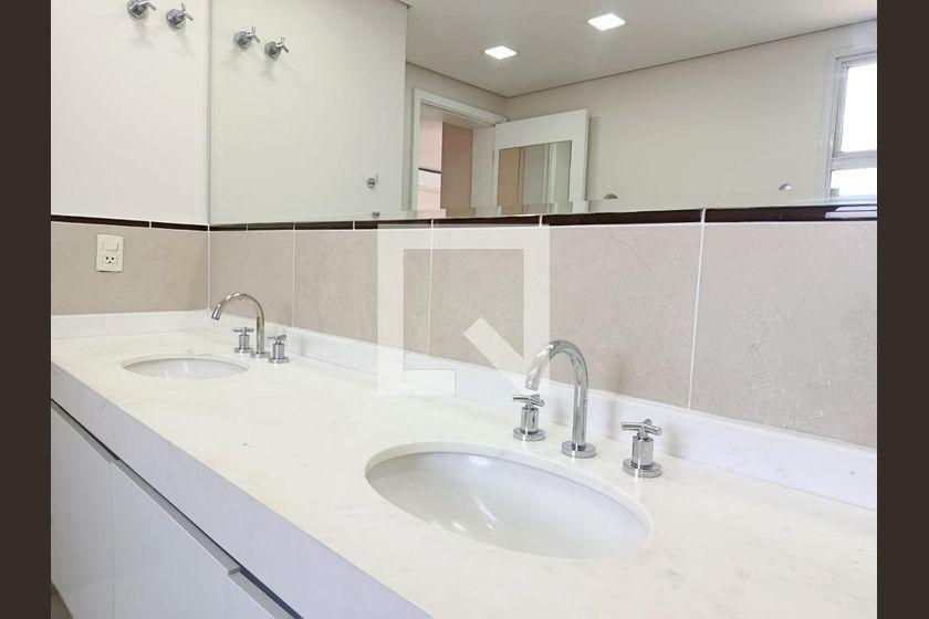 Apartamento à Venda – Jardim Paulista, 3 Quartos, 230 m² – São Paulo