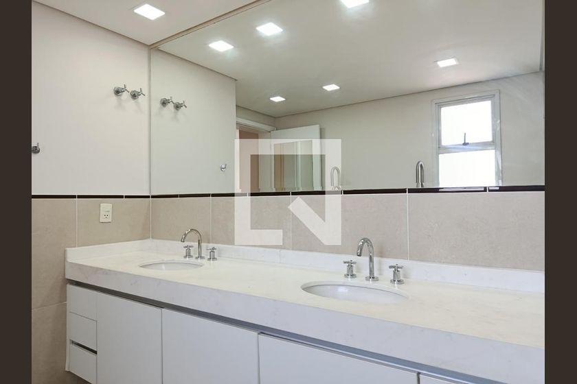 Apartamento à Venda – Jardim Paulista, 3 Quartos, 230 m² – São Paulo