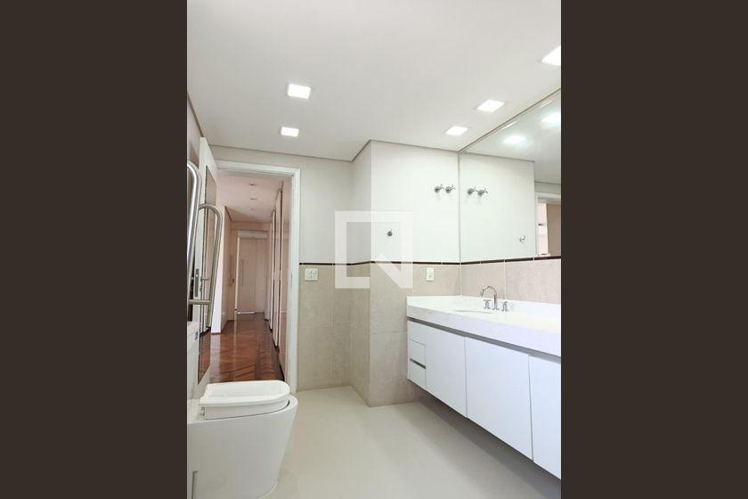 Apartamento à Venda – Jardim Paulista, 3 Quartos, 230 m² – São Paulo