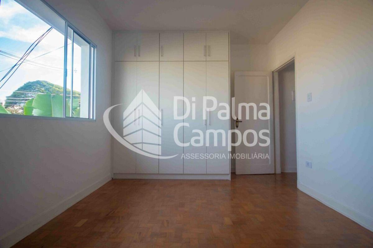Casa residencial de 237,74m² com 3 quartos e vagas para alugar no bairro da Vila Mariana