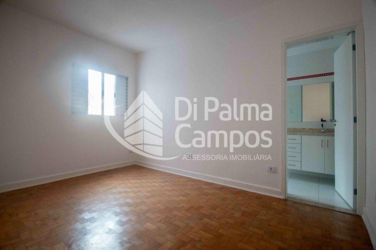 Casa residencial de 237,74m² com 3 quartos e vagas para alugar no bairro da Vila Mariana
