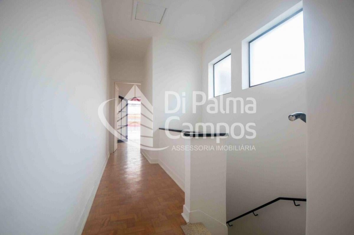 Casa residencial de 237,74m² com 3 quartos e vagas para alugar no bairro da Vila Mariana