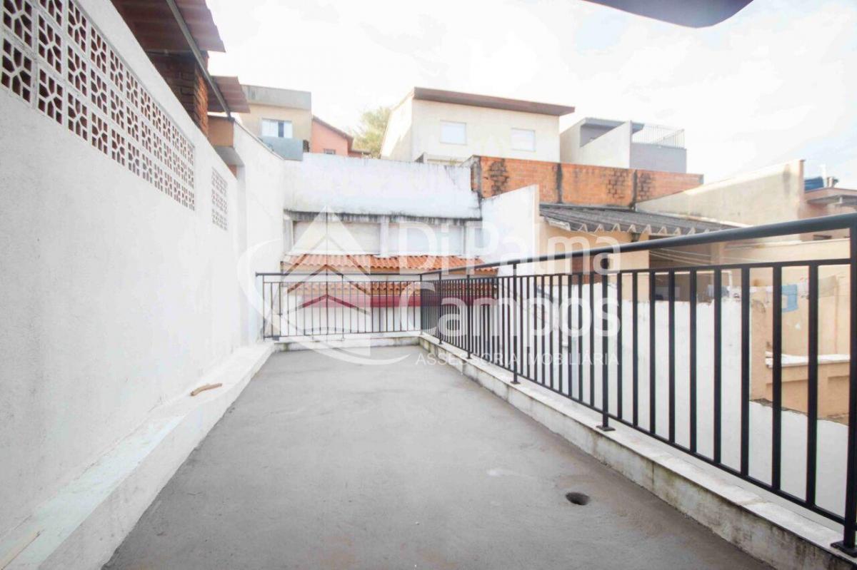 Casa residencial de 237,74m² com 3 quartos e vagas para alugar no bairro da Vila Mariana