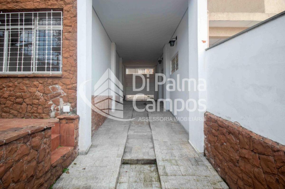 Casa residencial de 237,74m² com 3 quartos e vagas para alugar no bairro da Vila Mariana