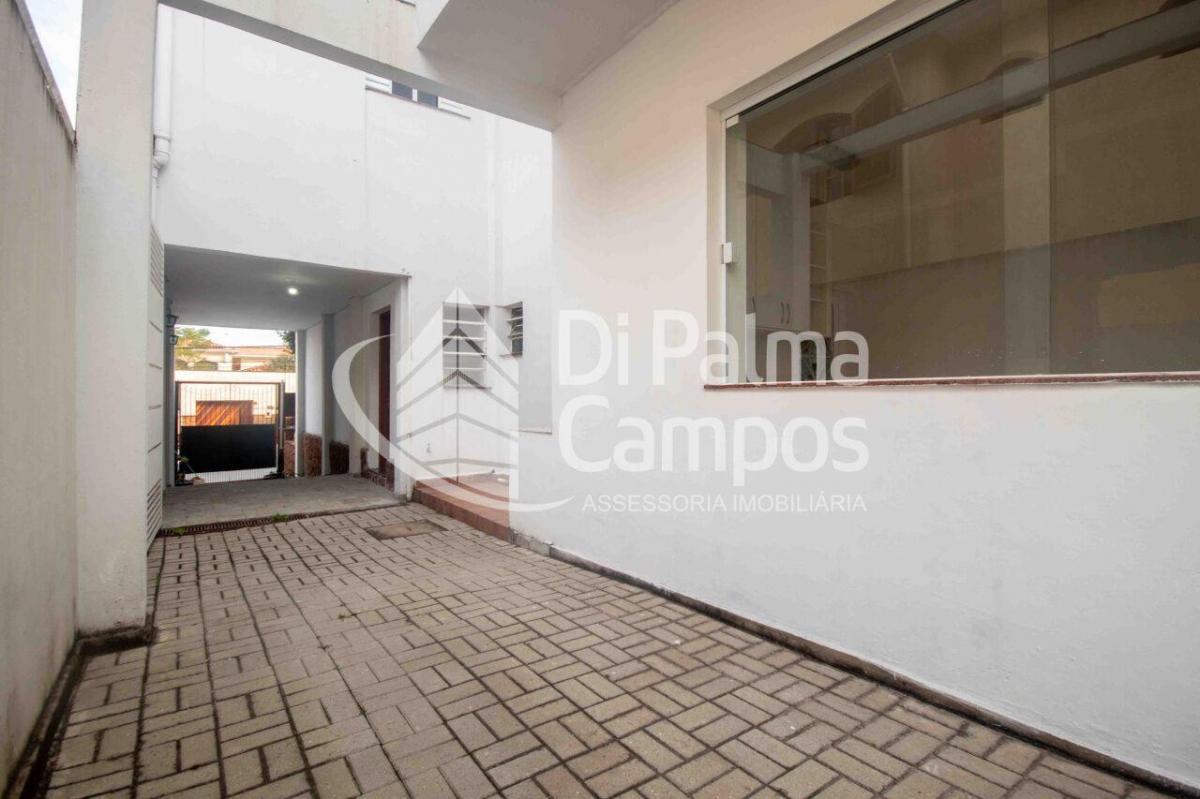 Casa residencial de 237,74m² com 3 quartos e vagas para alugar no bairro da Vila Mariana