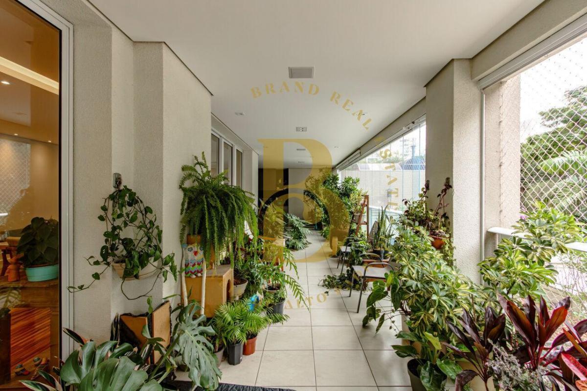 Apartamento com 274 m², 4 quartos sendo 4 suítes, 4 vagas à venda no bairro Campo Belo.