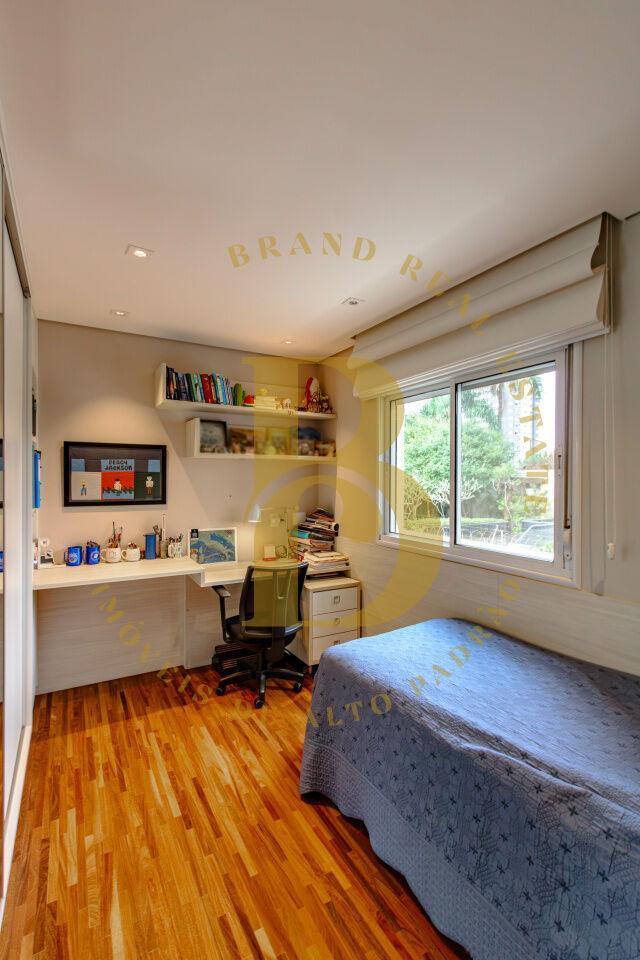 Apartamento com 274 m², 4 quartos sendo 4 suítes, 4 vagas à venda no bairro Campo Belo.