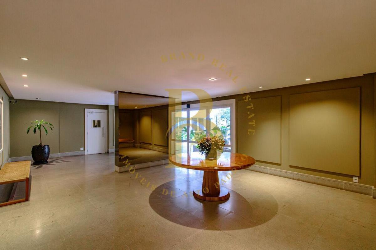 Apartamento com 274 m², 4 quartos sendo 4 suítes, 4 vagas à venda no bairro Campo Belo.