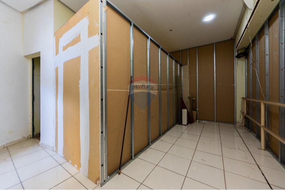 Loja de rua para venda e locação com 754m²