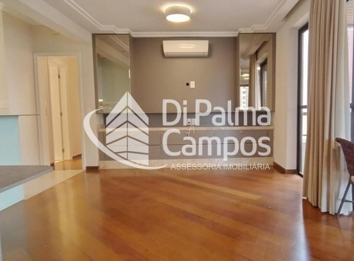 Apartamento com 116m² com 3 quartos, 1 suíte e 3 vagas de garagem na Vila Mariana