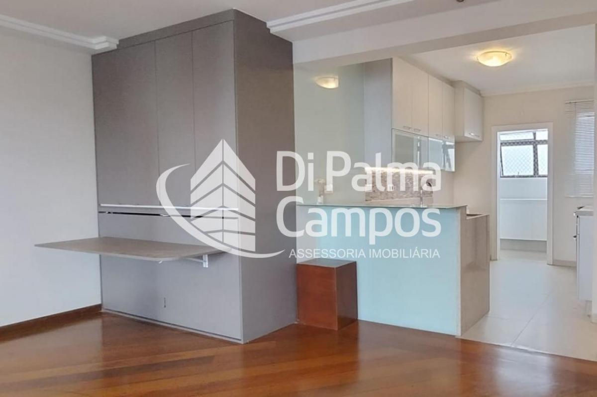 Apartamento com 116m² com 3 quartos, 1 suíte e 3 vagas de garagem na Vila Mariana