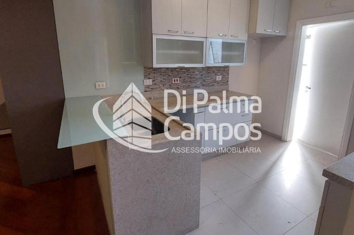 Apartamento com 116m² com 3 quartos, 1 suíte e 3 vagas de garagem na Vila Mariana