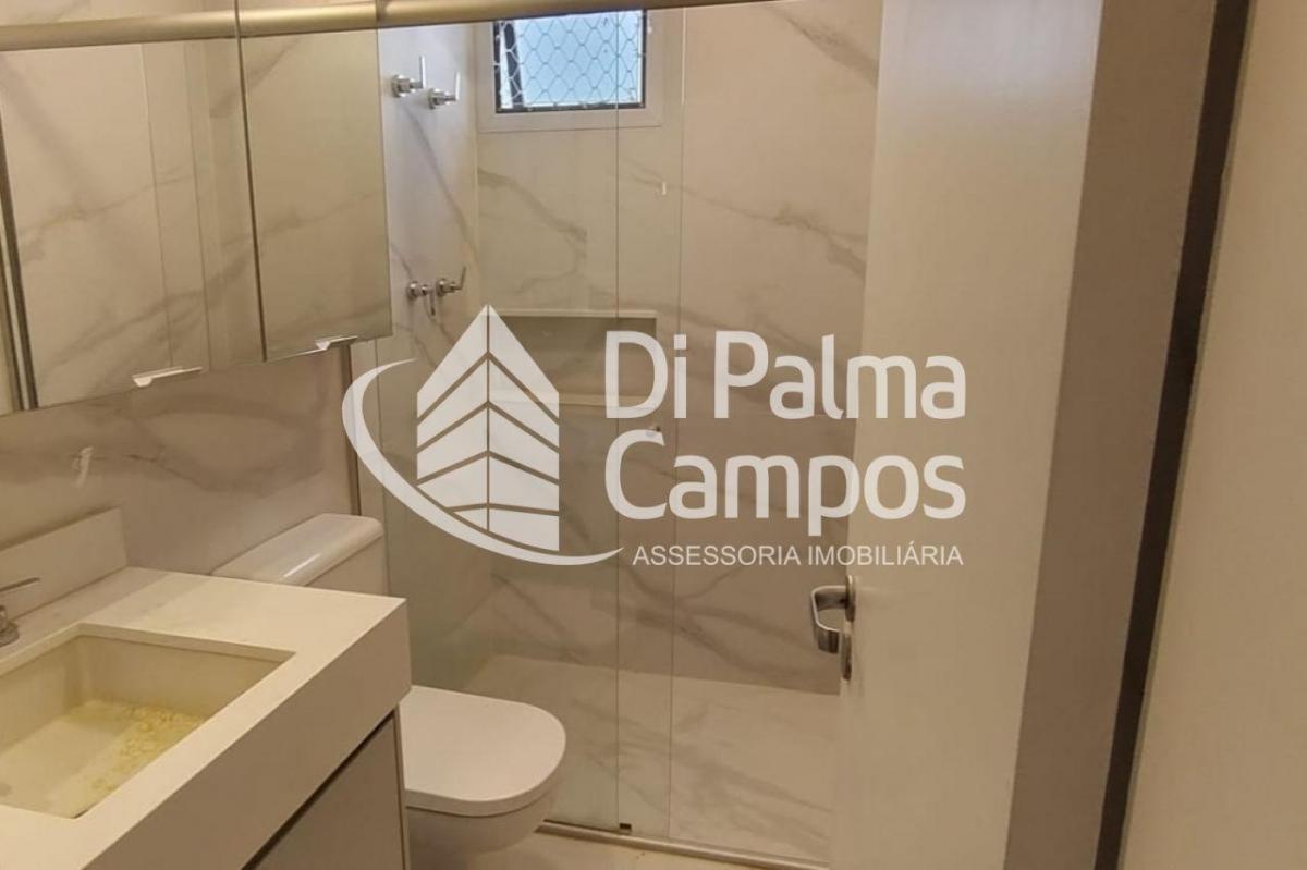 Apartamento com 116m² com 3 quartos, 1 suíte e 3 vagas de garagem na Vila Mariana