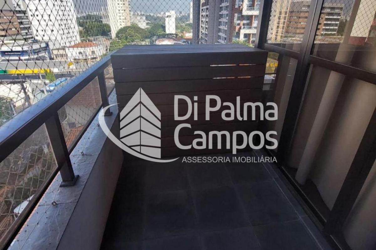 Apartamento com 116m² com 3 quartos, 1 suíte e 3 vagas de garagem na Vila Mariana