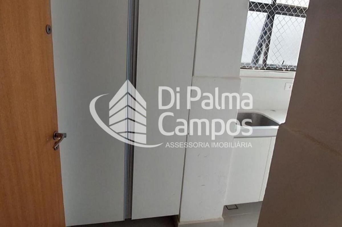 Apartamento com 116m² com 3 quartos, 1 suíte e 3 vagas de garagem na Vila Mariana