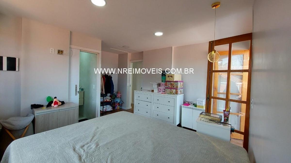 CASA TÉRREA À VENDA NO MORUMBI SUL