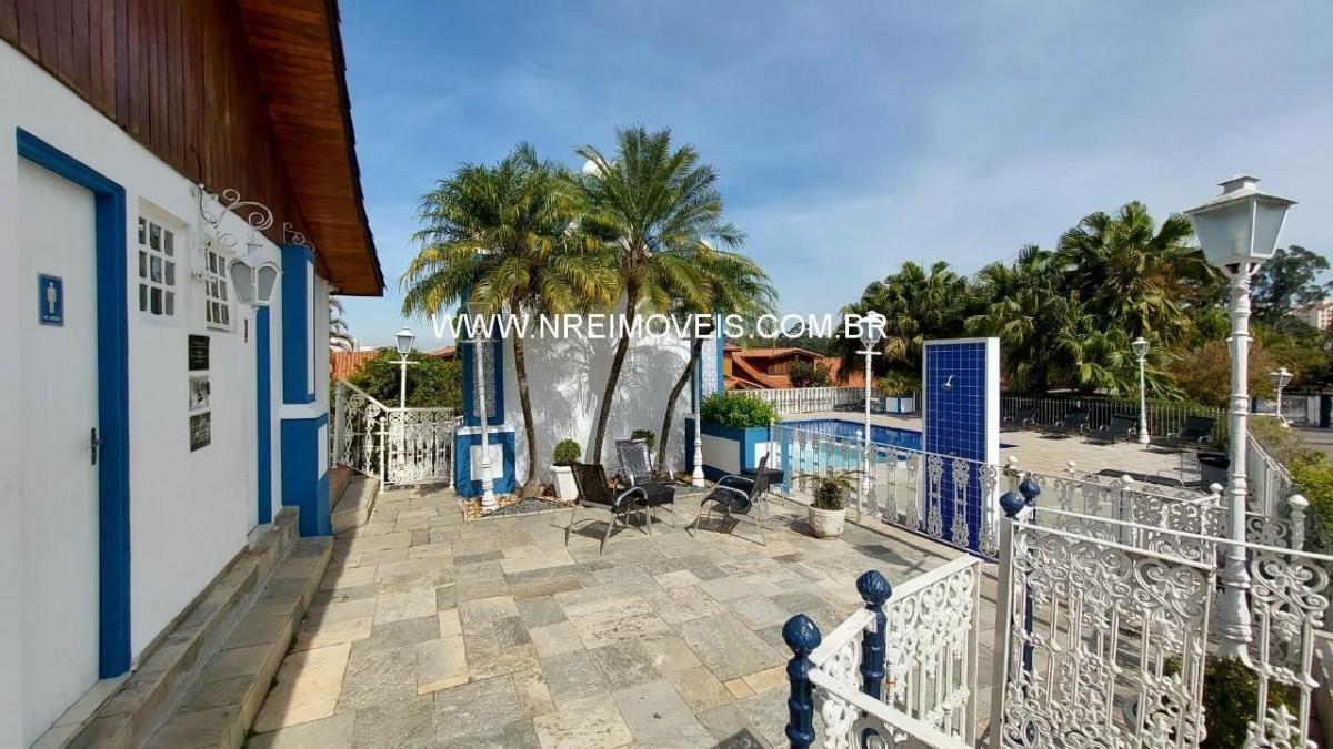 CASA TÉRREA À VENDA NO MORUMBI SUL