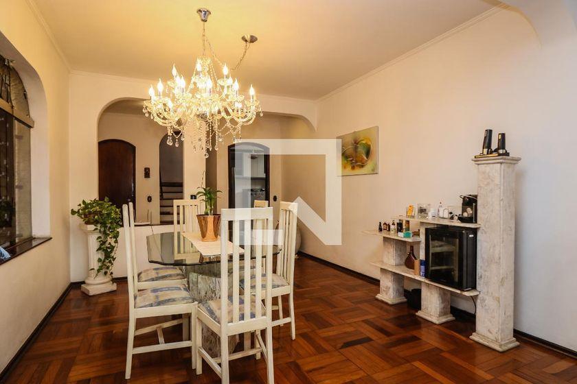 Casa à Venda – Morumbi, 4 Quartos, 420 m² – São Paulo