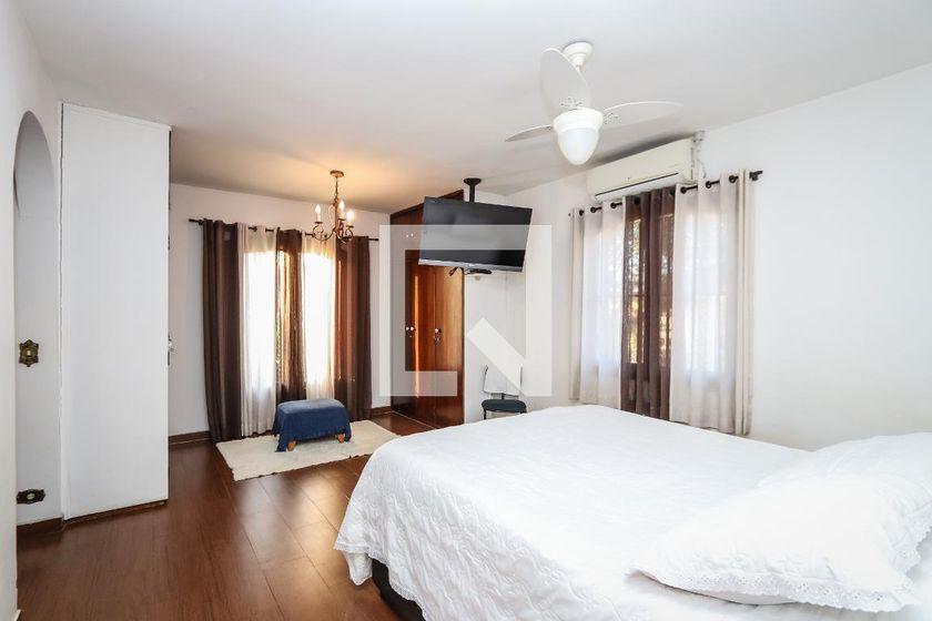 Casa à Venda – Morumbi, 4 Quartos, 420 m² – São Paulo