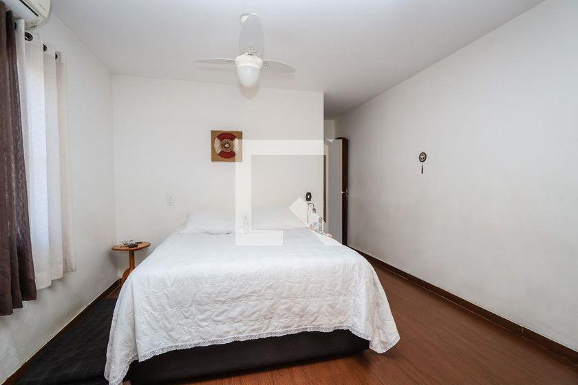 Casa à Venda – Morumbi, 4 Quartos, 420 m² – São Paulo