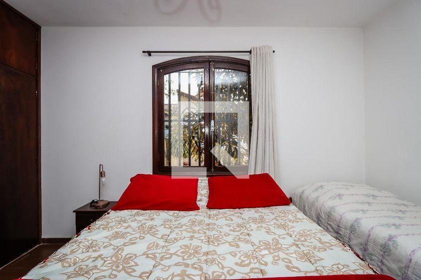 Casa à Venda – Morumbi, 4 Quartos, 420 m² – São Paulo