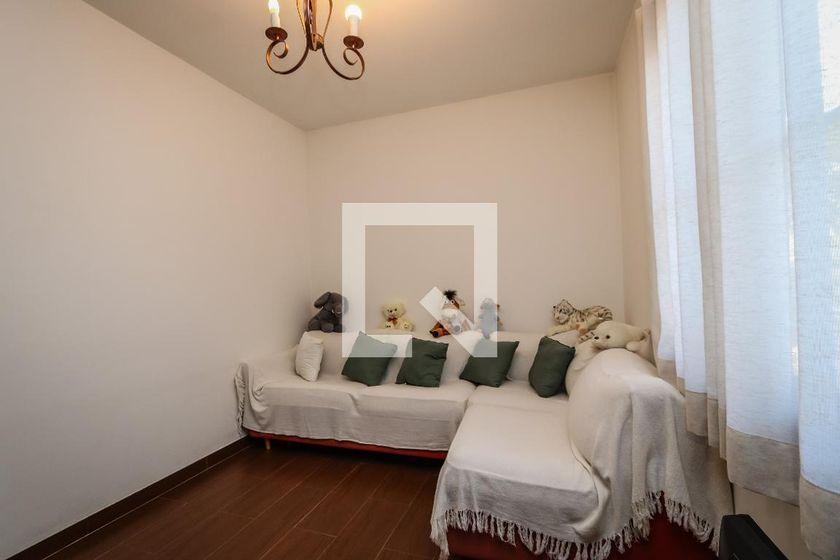 Casa à Venda – Morumbi, 4 Quartos, 420 m² – São Paulo