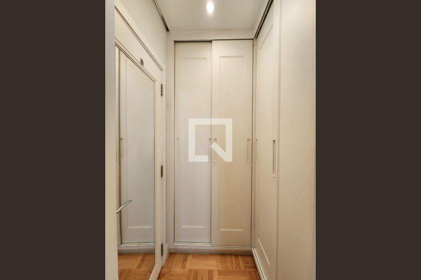 Apartamento à Venda – Moema, 6 Quartos, 313 m² – São Paulo