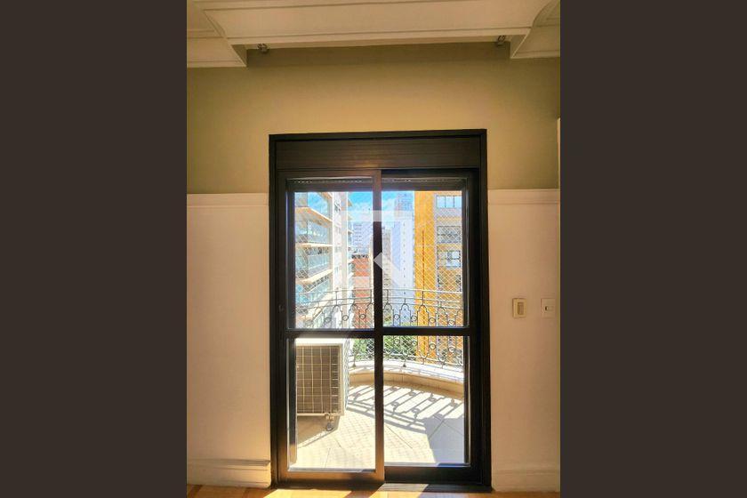 Apartamento à Venda – Moema, 6 Quartos, 313 m² – São Paulo