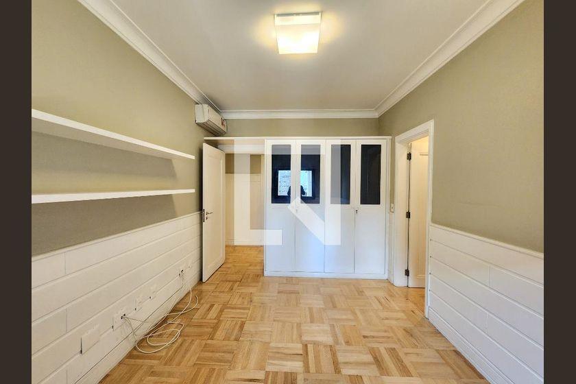 Apartamento à Venda – Moema, 6 Quartos, 313 m² – São Paulo