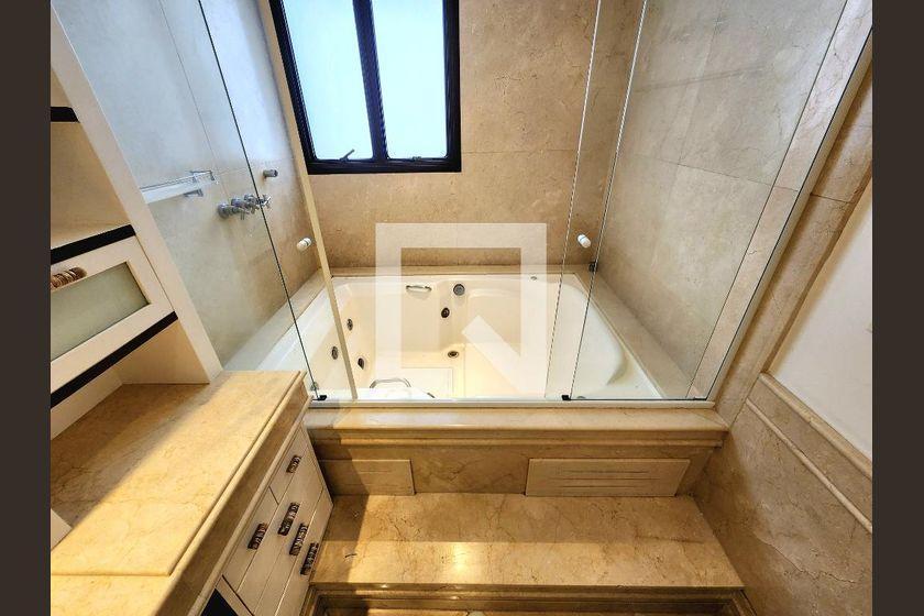 Apartamento à Venda – Moema, 6 Quartos, 313 m² – São Paulo
