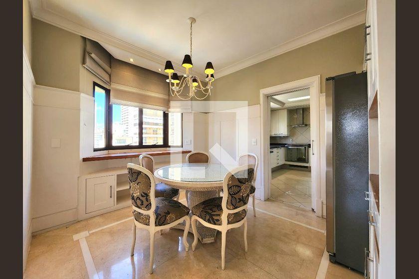 Apartamento à Venda – Moema, 6 Quartos, 313 m² – São Paulo