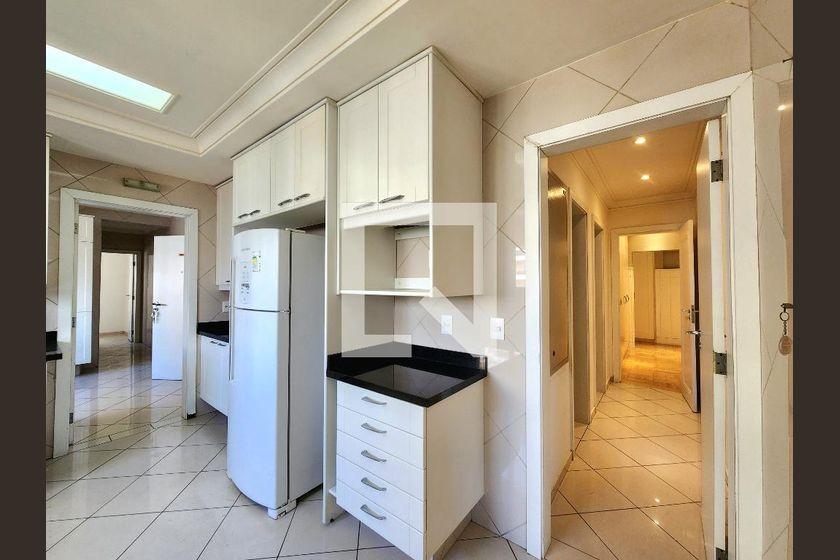 Apartamento à Venda – Moema, 6 Quartos, 313 m² – São Paulo