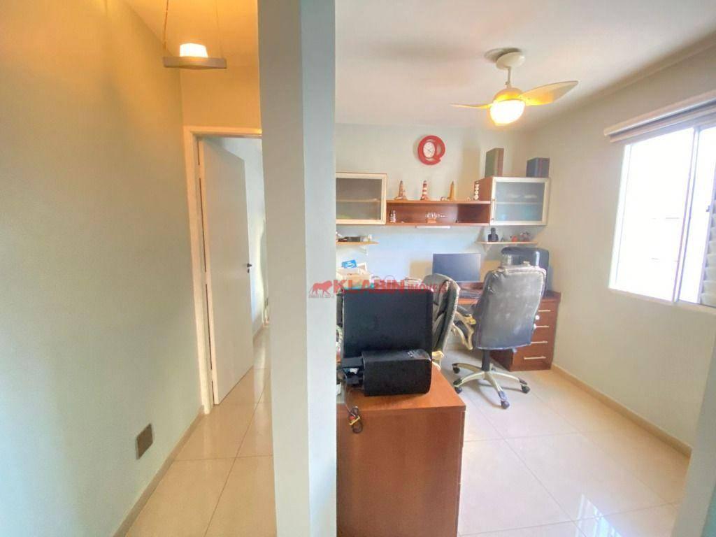 Sobrado de 3 Quartos sendo 1 Suíte com 2 Vagas de Garagem – Amplo Terraço e Passagem Lateral – 300m
