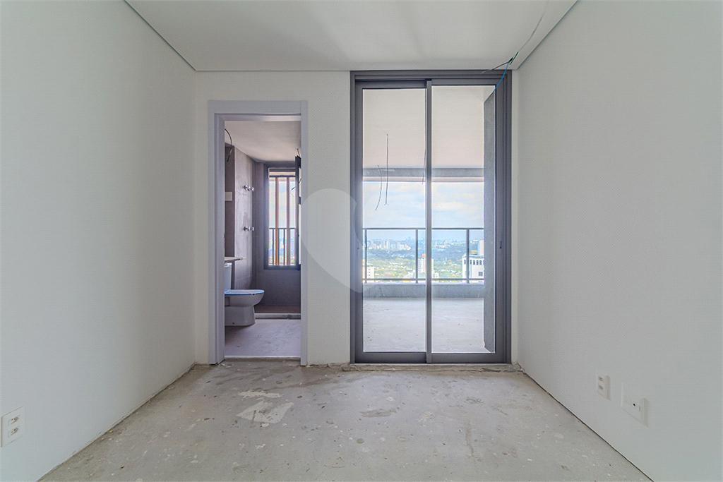 Apartamento com 4 quartos à venda em Alto Da Lapa – SP