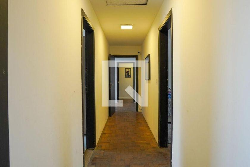 Casa à Venda – Alto de Pinheiros, 5 Quartos, 891 m² – São Paulo