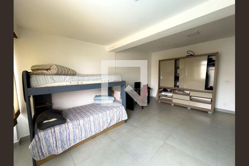 Casa à Venda – Alto de Pinheiros, 5 Quartos, 891 m² – São Paulo