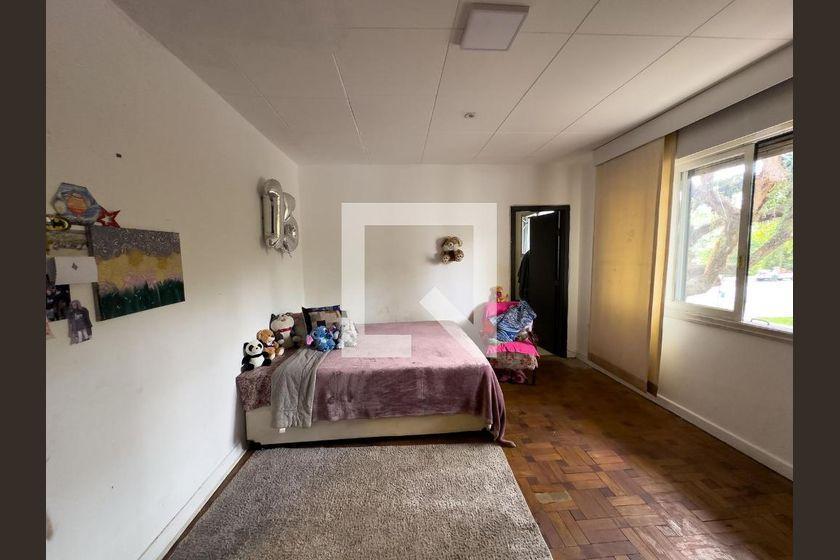 Casa à Venda – Alto de Pinheiros, 5 Quartos, 891 m² – São Paulo
