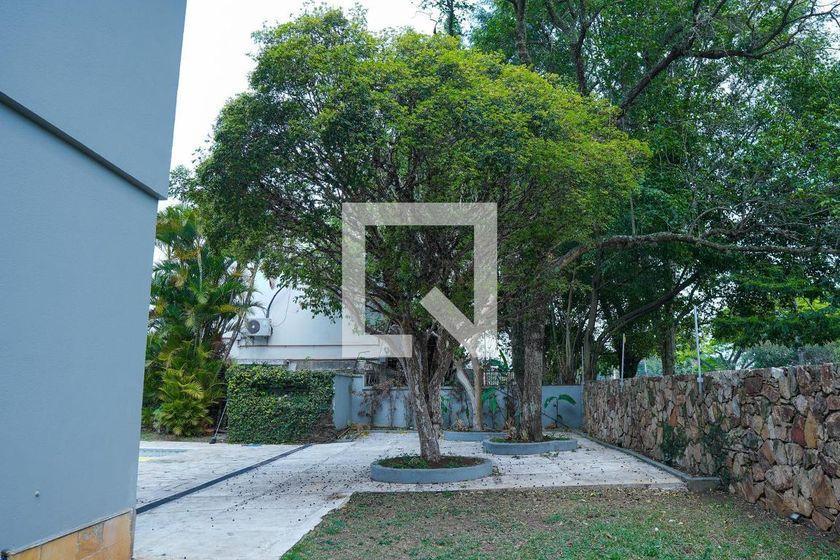 Casa à Venda – Alto de Pinheiros, 5 Quartos, 891 m² – São Paulo