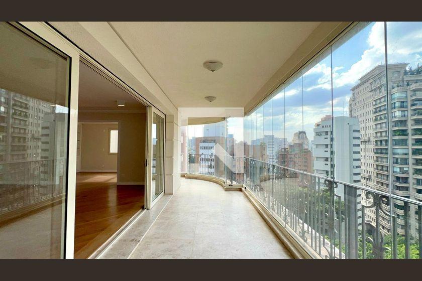 Apartamento à Venda – Jardim Europa, 3 Quartos, 280 m² – São Paulo