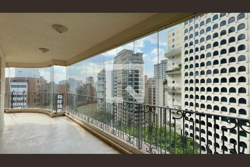 Apartamento à Venda – Jardim Europa, 3 Quartos, 280 m² – São Paulo