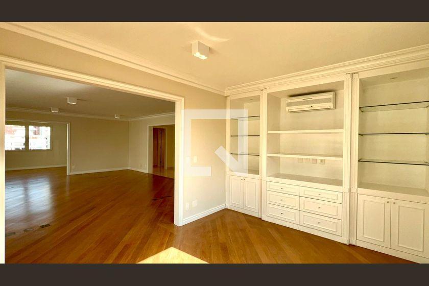 Apartamento à Venda – Jardim Europa, 3 Quartos, 280 m² – São Paulo