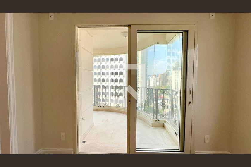 Apartamento à Venda – Jardim Europa, 3 Quartos, 280 m² – São Paulo