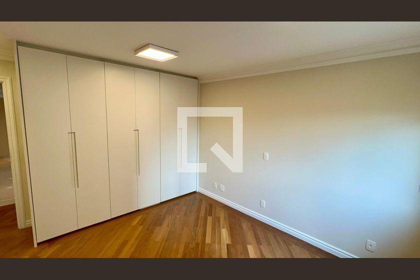 Apartamento à Venda – Jardim Europa, 3 Quartos, 280 m² – São Paulo