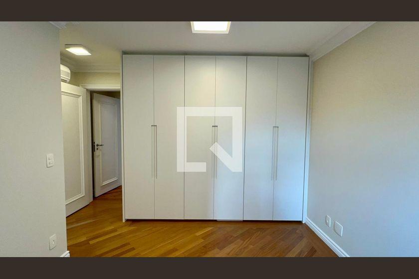 Apartamento à Venda – Jardim Europa, 3 Quartos, 280 m² – São Paulo