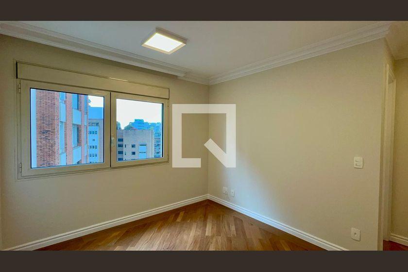 Apartamento à Venda – Jardim Europa, 3 Quartos, 280 m² – São Paulo