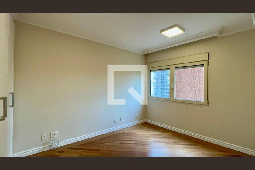 Apartamento à Venda – Jardim Europa, 3 Quartos, 280 m² – São Paulo
